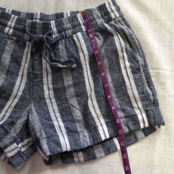 Old Navy shorts small - Picture 3 of 7